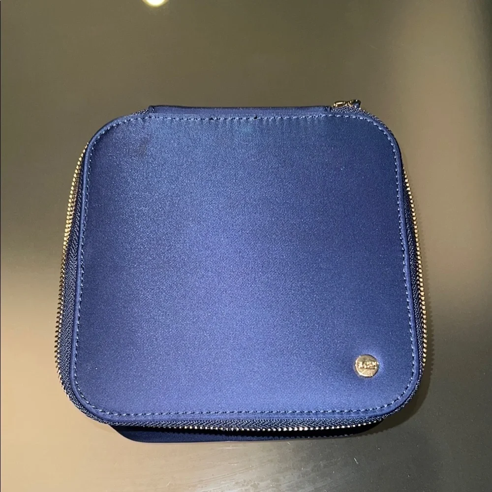 Stony Clover Lane iridescent navy jewelry box new